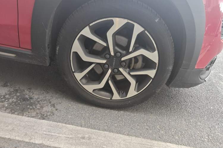 Used Lynk & Co 02 2018 1.5T DCT Two-Wheel Drive Sporty Version China V Standard Right Front Wheel Hub