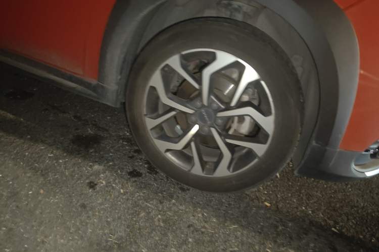 Used Lynk & Co 02 2018 1.5T DCT Two-Wheel Drive Sporty Version China V Standard Right Front Wheel Hub