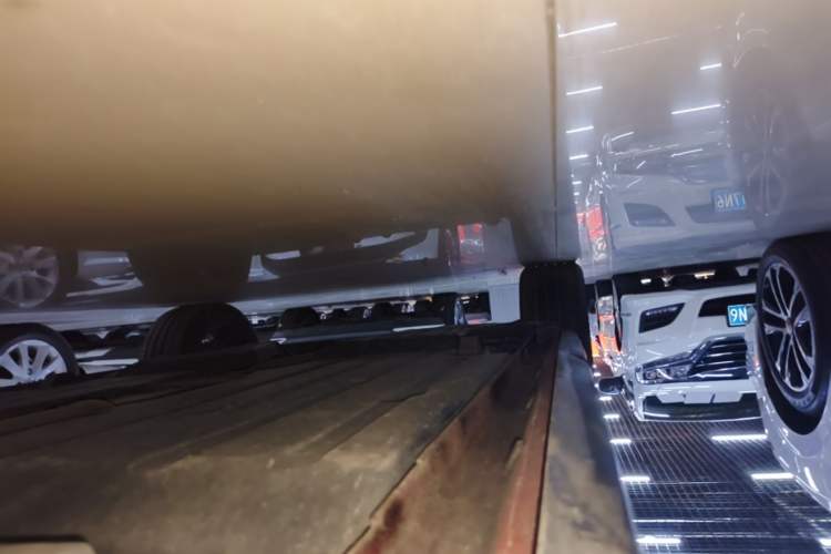 Used Lynk & Co 02 2018 1.5T DCT Two-Wheel Drive Pro Version China V Emission Standard Right Side Sill