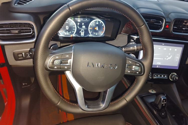 Used Lynk & Co 02 2018 1.5T DCT Two-Wheel Drive Pro Version China V Emission Standard Steering Wheel