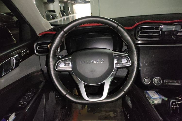 Used Lynk & Co 02 2018 1.5T DCT Two-Wheel Drive Pro Version China V Emission Standard Steering Wheel