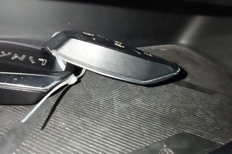 Used Lynk & Co 02 2018 1.5T DCT Two-Wheel Drive Pro Version China V Emission Standard Vehicle Key