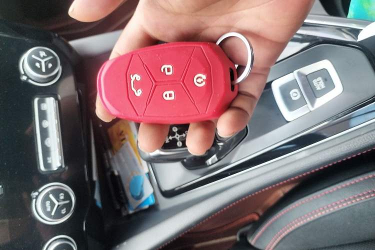 Used Lynk & Co 02 2018 1.5T DCT Two-Wheel Drive Zhaoban China V Standard Vehicle Key