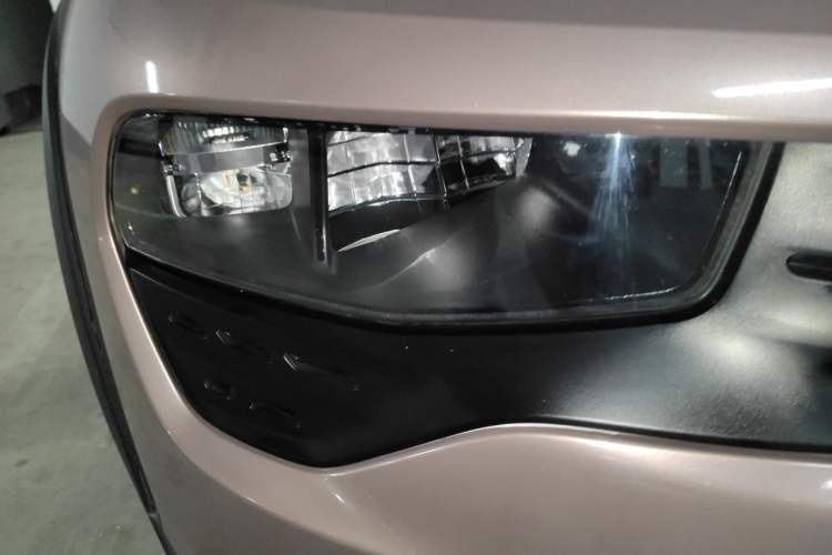 Used Lynk & Co 02 2018 1.5T DCT Two-Wheel Drive Pro Version China V Emission Standard Right Front Headlight