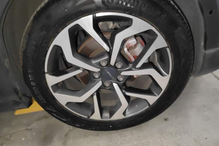 Used Lynk & Co 02 2018 1.5T DCT Two-Wheel Drive Pro Version China V Emission Standard Right Front Wheel Hub