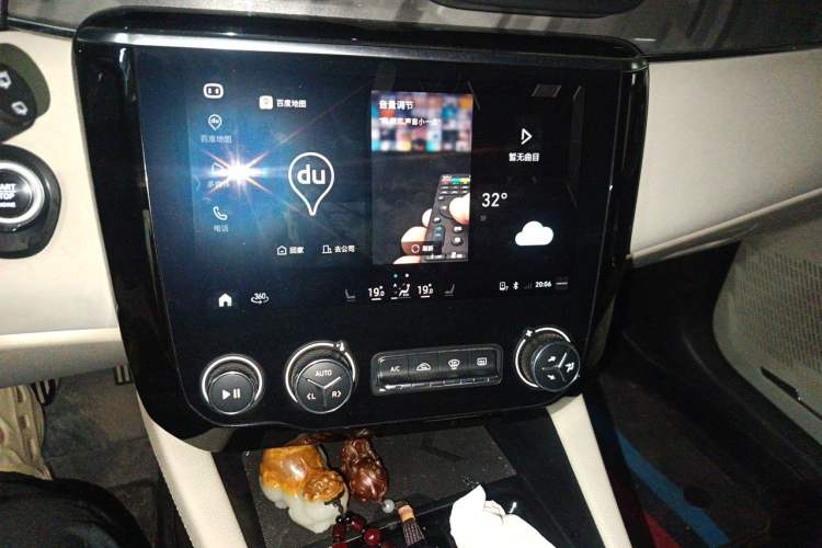 Used Lynk & Co 02 2018 1.5T DCT Two-Wheel Drive Zhaopu Version China V Standard Audio And AC Panel