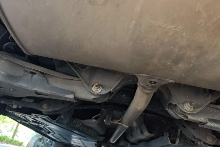Used Lynk & Co 02 2018 1.5T DCT Two-Wheel Drive Pro Version China V Emission Standard Chassis Rear