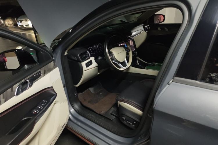 Used Lynk & Co 02 2018 1.5T DCT Two-Wheel Drive Zhaopu Version China V Standard Driver Seat