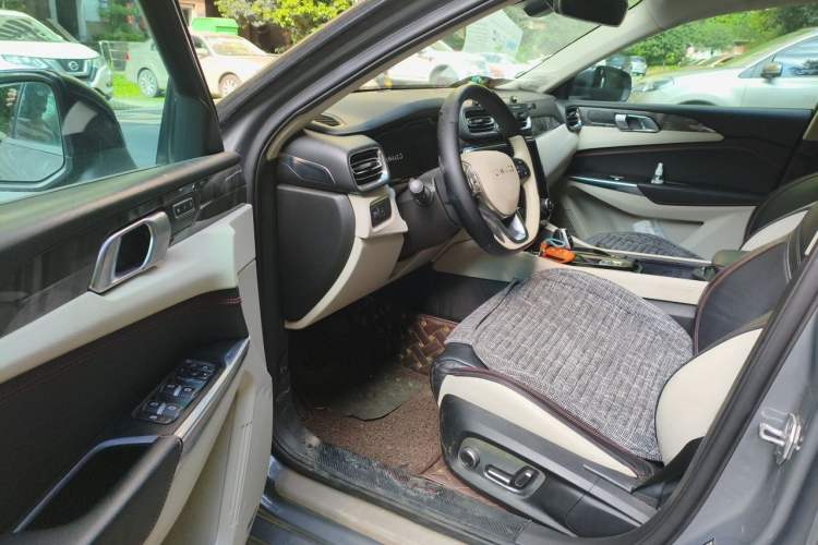 Used Lynk & Co 02 2018 1.5T DCT Two-Wheel Drive Zhaopu Version China V Standard Driver Seat