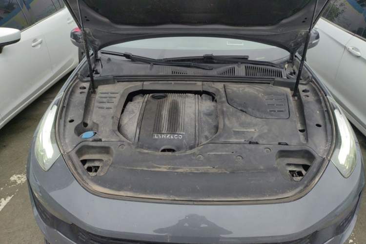 Used Lynk & Co 02 2018 1.5T DCT Two-Wheel Drive Zhaopu Version China V Standard Engine Bay