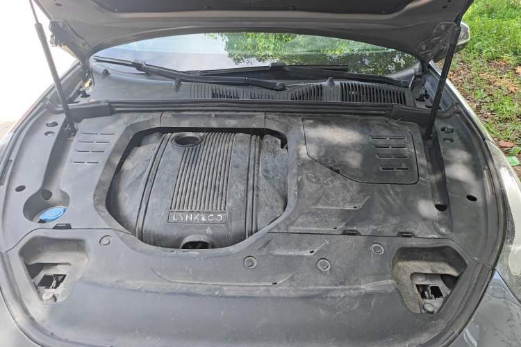 Used Lynk & Co 02 2018 1.5T DCT Two-Wheel Drive Zhaoban China V Standard Engine Bay