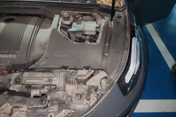 Used Lynk & Co 02 2018 1.5T DCT Two-Wheel Drive Pro Version China V Emission Standard Engine Bay Left
