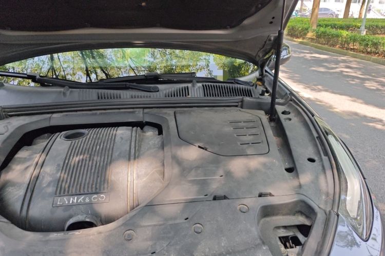 Used Lynk & Co 02 2018 1.5T DCT Two-Wheel Drive Pro Version China V Emission Standard Engine Bay Left