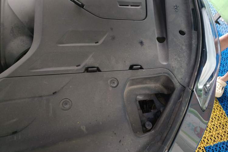 Used Lynk & Co 02 2018 1.5T DCT Two-Wheel Drive Zhaoban China V Standard Engine Bay Left