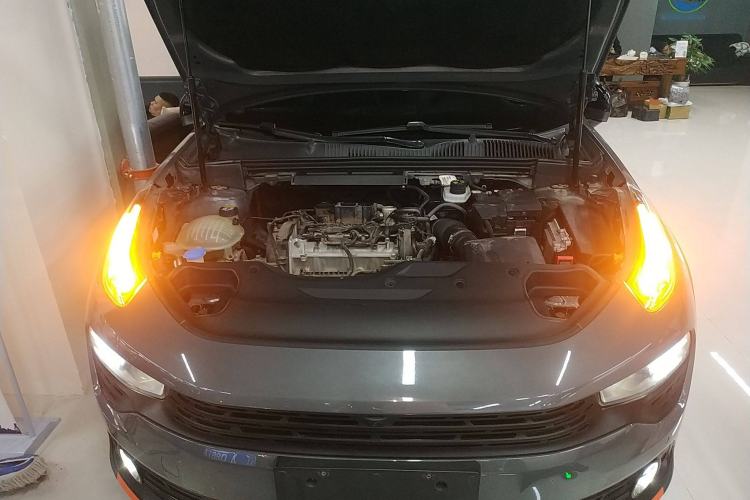 Used Lynk & Co 02 2018 1.5T DCT Two-Wheel Drive Zhaopu Version China V Standard Engine Bay