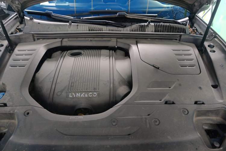 Used Lynk & Co 02 2018 1.5T DCT Two-Wheel Drive Zhaoban China V Standard Engine Bay
