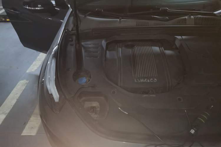 Used Lynk & Co 02 2018 1.5T DCT Two-Wheel Drive Zhaopu Version China V Standard Engine Bay Right