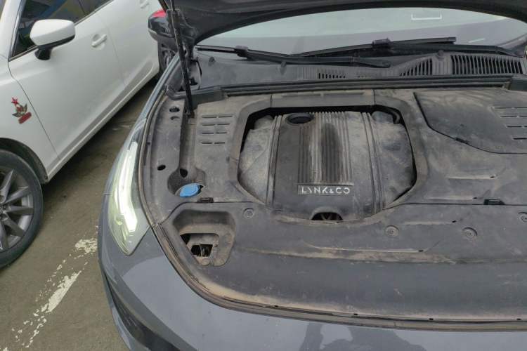 Used Lynk & Co 02 2018 1.5T DCT Two-Wheel Drive Zhaopu Version China V Standard Engine Bay Right