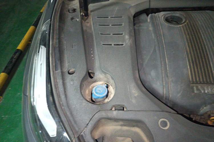 Used Lynk & Co 02 2018 1.5T DCT Two-Wheel Drive Zhaopu Version China V Standard Engine Bay Right