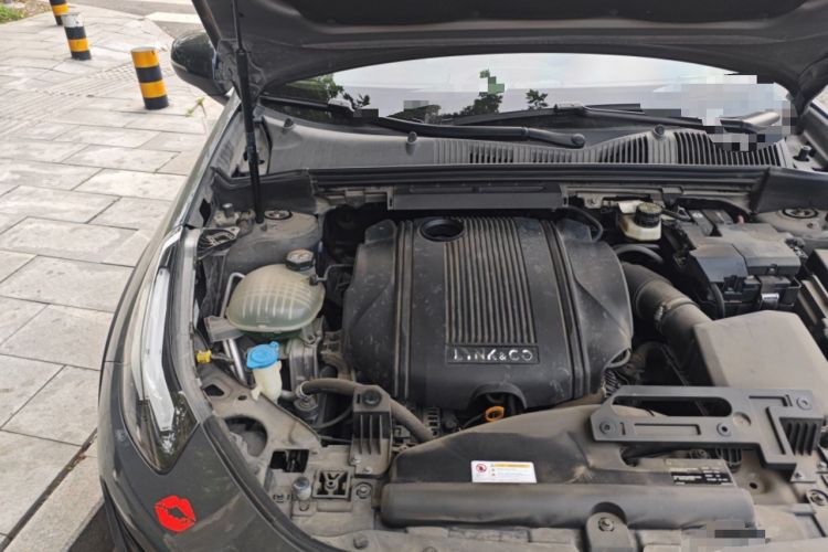 Used Lynk & Co 02 2018 1.5T DCT Two-Wheel Drive Zhaopu Version China V Standard Engine Bay Right