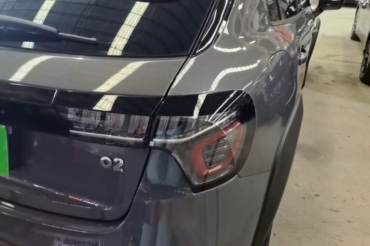 Used Lynk & Co 02 2018 1.5T DCT Two-Wheel Drive Zhaoban China V Standard Exterior 1