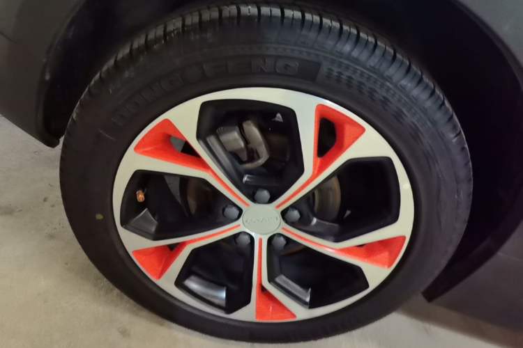 Used Lynk & Co 02 2018 1.5T DCT Two-Wheel Drive Zhaoban China V Standard Exterior 3