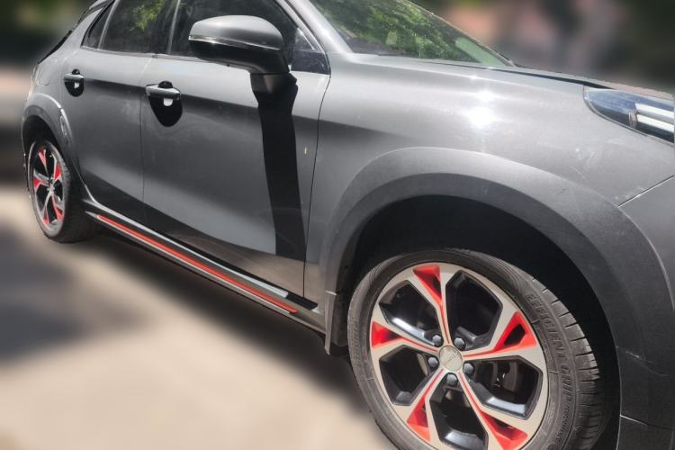 Used Lynk & Co 02 2018 1.5T DCT Two-Wheel Drive Zhaoban China V Standard Front Right 45 Deg