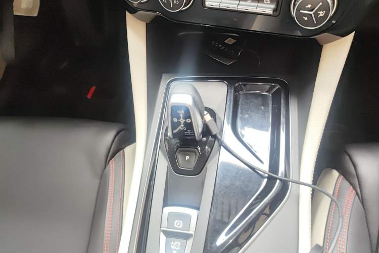 Used Lynk & Co 02 2018 1.5T DCT Two-Wheel Drive Zhaoban China V Standard Gear Lever