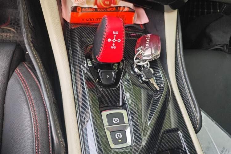 Used Lynk & Co 02 2018 1.5T DCT Two-Wheel Drive Zhaopu Version China V Standard Gear Lever