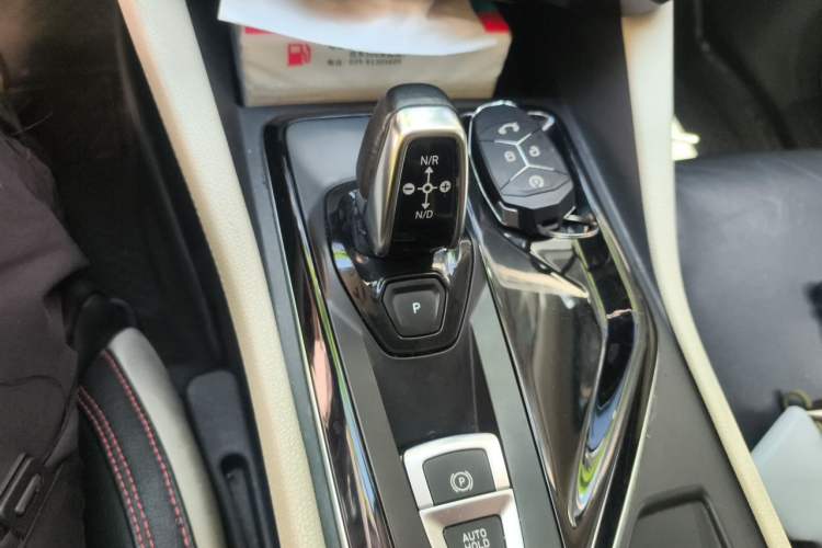 Used Lynk & Co 02 2018 1.5T DCT Two-Wheel Drive Zhaoban China V Standard Gear Lever