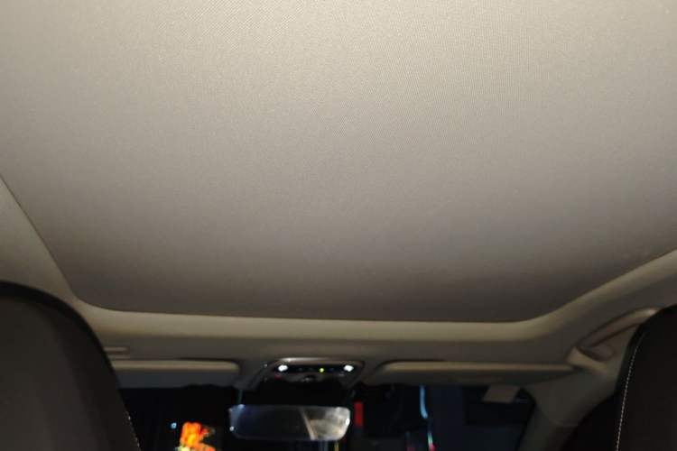 Used Lynk & Co 02 2018 1.5T DCT Two-Wheel Drive Zhaopu Version China V Standard Headliner