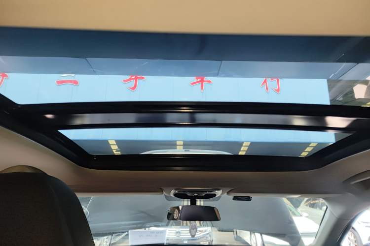 Used Lynk & Co 02 2018 1.5T DCT Two-Wheel Drive Zhaoban China V Standard Headliner