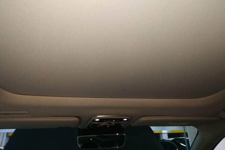 Used Lynk & Co 02 2018 1.5T DCT Two-Wheel Drive Zhaopu Version China V Standard Headliner
