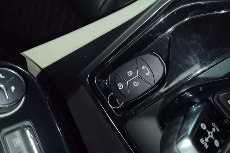 Used Lynk & Co 02 2018 1.5T DCT Two-Wheel Drive Zhaoban China V Standard Interior 1