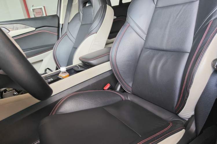 Used Lynk & Co 02 2018 1.5T DCT Two-Wheel Drive Zhaopu Version China V Standard Left Front Seat