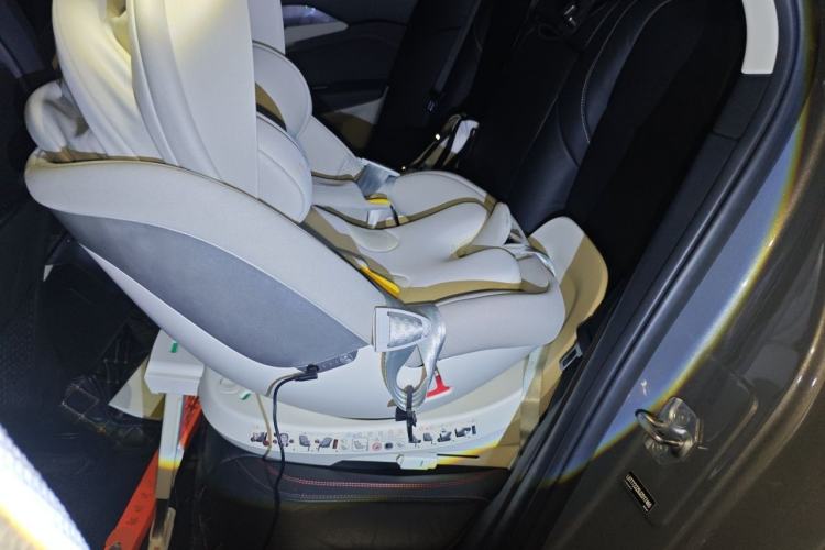 Used Lynk & Co 02 2018 1.5T DCT Two-Wheel Drive Zhaopu Version China V Standard Left Rear Seat