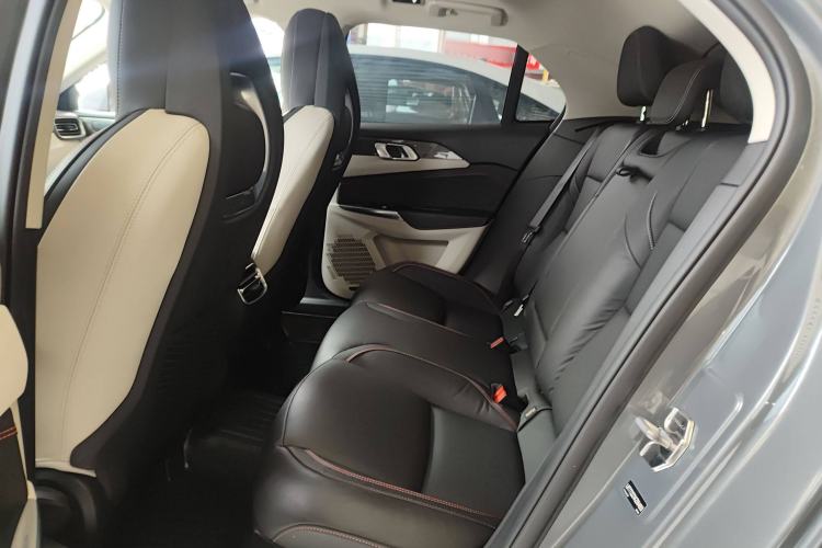 Used Lynk & Co 02 2018 1.5T DCT Two-Wheel Drive Zhaoban China V Standard Left Rear Seat