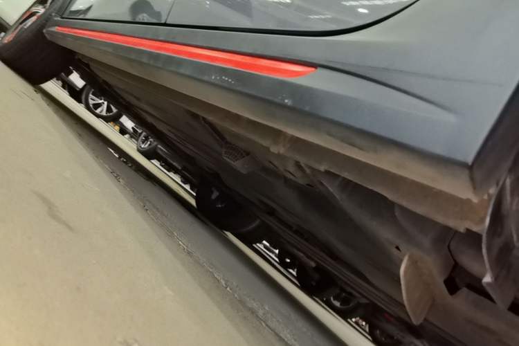 Used Lynk & Co 02 2018 1.5T DCT Two-Wheel Drive Zhaoban China V Standard Left Side Sill