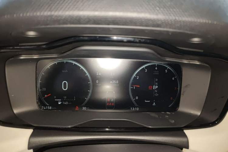Used Lynk & Co 02 2018 1.5T DCT Two-Wheel Drive Zhaoban China V Standard Odometer Close Up
