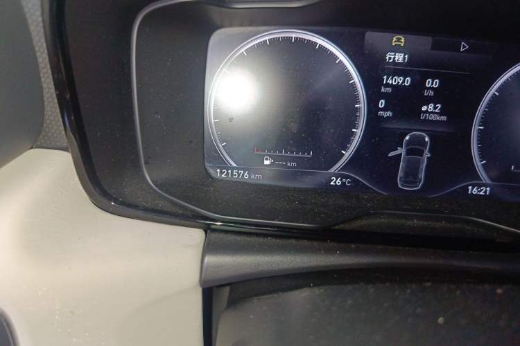 Used Lynk & Co 02 2018 1.5T DCT Two-Wheel Drive Zhaoban China V Standard Odometer Close Up