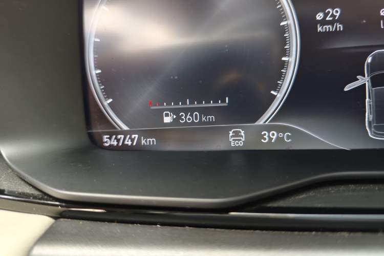 Used Lynk & Co 02 2018 1.5T DCT Two-Wheel Drive Zhaopu Version China V Standard Odometer Close Up