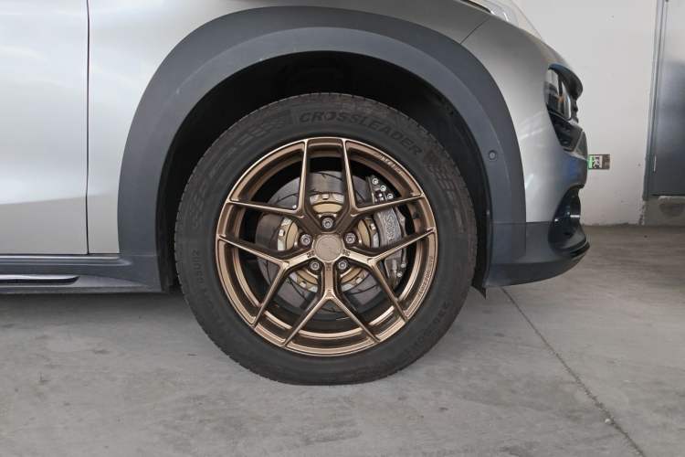 Used Lynk & Co 02 2018 1.5T DCT Two-Wheel Drive Zhaopu Version China V Standard Right Front Wheel Hub
