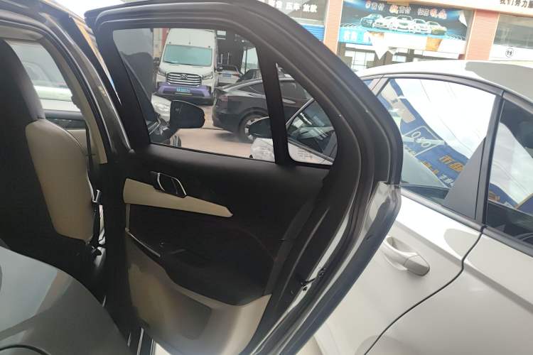 Used Lynk & Co 02 2018 1.5T DCT Two-Wheel Drive Zhaoban China V Standard Right Rear Door Interior