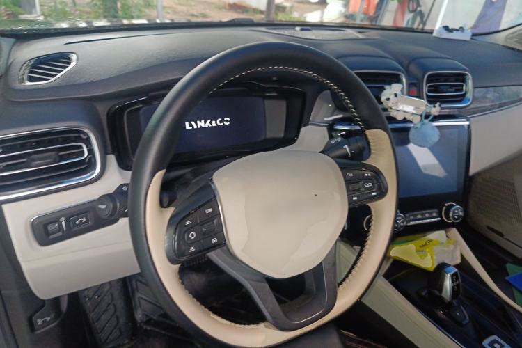 Used Lynk & Co 02 2018 1.5T DCT Two-Wheel Drive Zhaoban China V Standard Steering Wheel