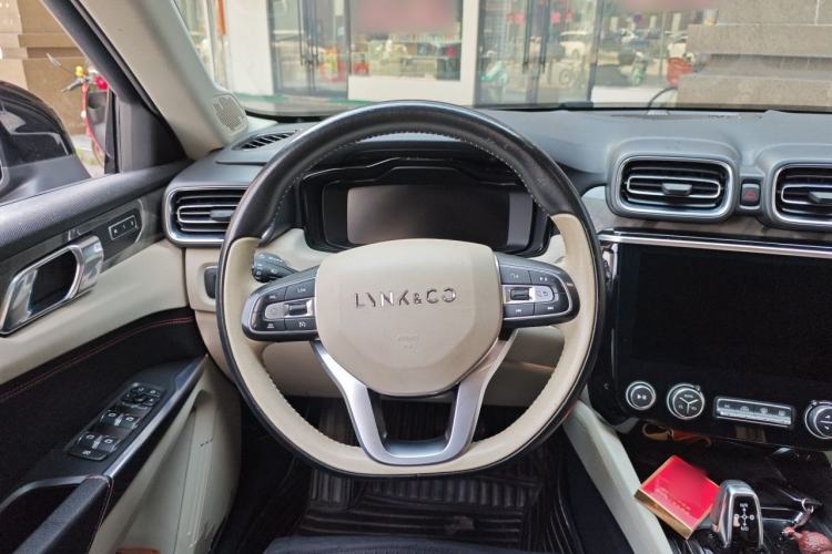 Used Lynk & Co 02 2018 1.5T DCT Two-Wheel Drive Zhaopu Version China V Standard Steering Wheel