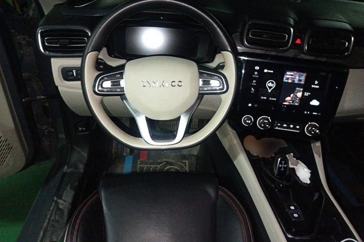 Used Lynk & Co 02 2018 1.5T DCT Two-Wheel Drive Zhaopu Version China V Standard Steering Wheel