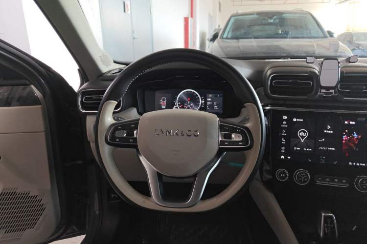 Used Lynk & Co 02 2018 1.5T DCT Two-Wheel Drive Zhaopu Version China V Standard Steering Wheel