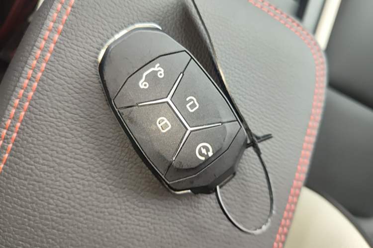Used Lynk & Co 02 2018 1.5T DCT Two-Wheel Drive Zhaoban China V Standard Vehicle Key