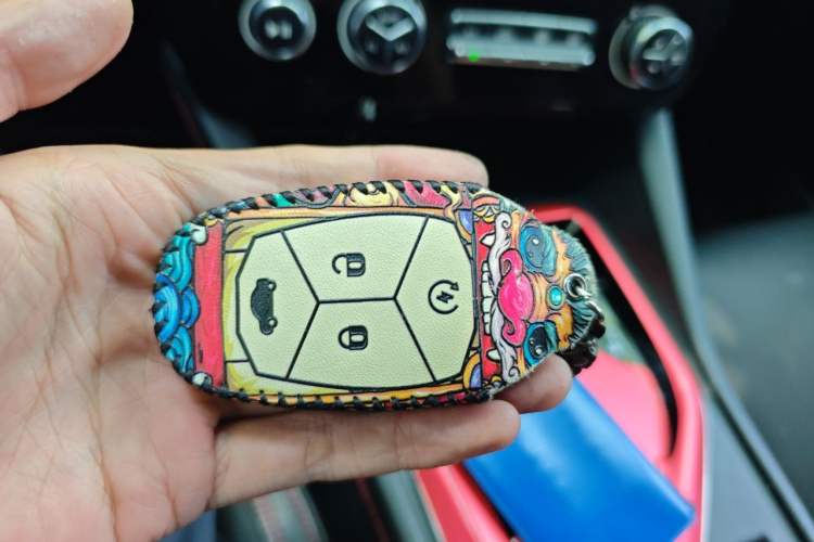 Used Lynk & Co 02 2018 1.5T DCT Two-Wheel Drive Pro Version China V Emission Standard Vehicle Key
