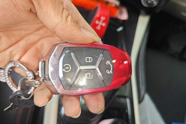 Used Lynk & Co 02 2018 1.5T DCT Two-Wheel Drive Zhaopu Version China V Standard Vehicle Key
